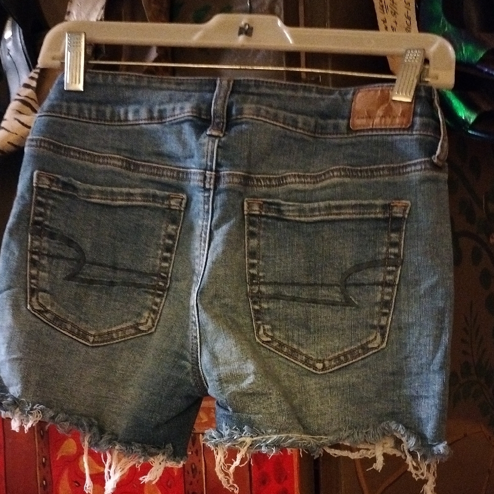American Eagle Outfitters Light Blue Ripped Women Shorts - Picture 3 of 3